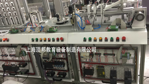 現代物流倉儲自動化實驗系統(tǒng)(圖2) 現代物流倉儲自動化實驗系統(tǒng)